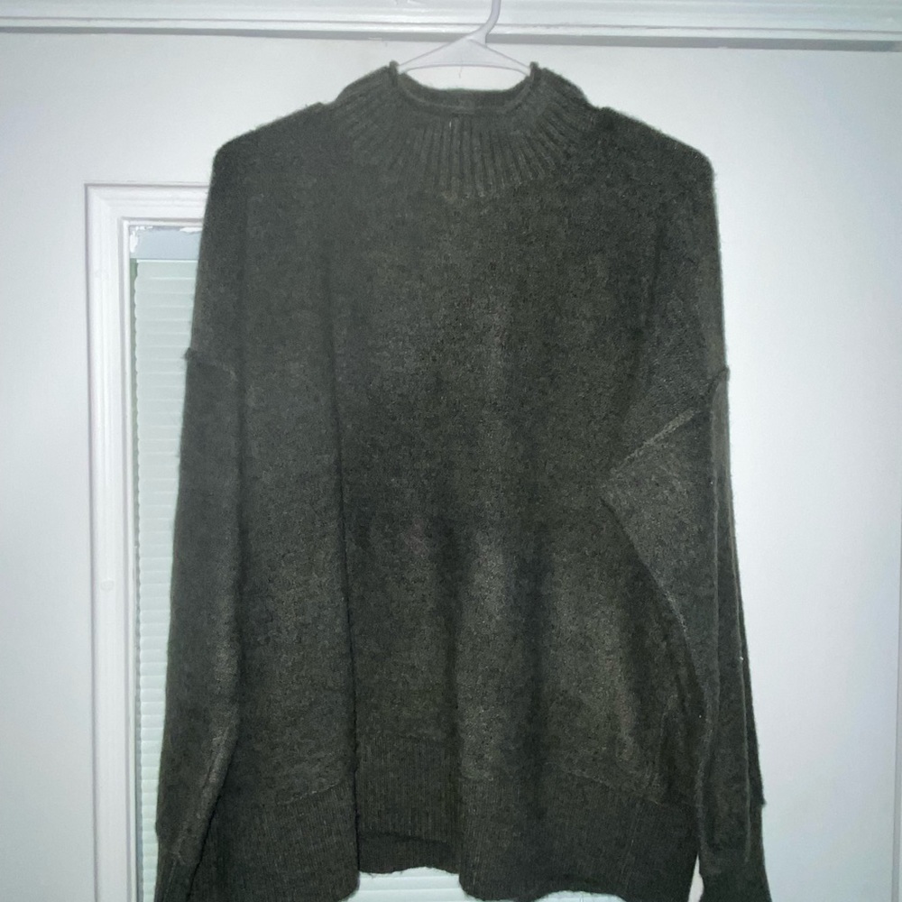 Universal Thread sweater
